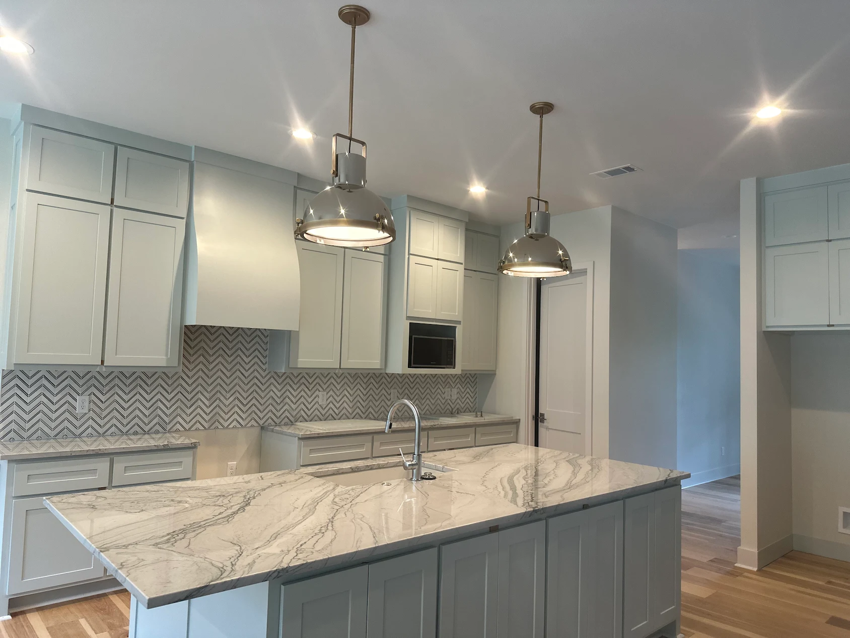 Natural Quartzite: The Perfect Blend of Beauty and Strength